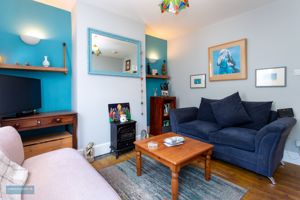 Sitting Room- click for photo gallery